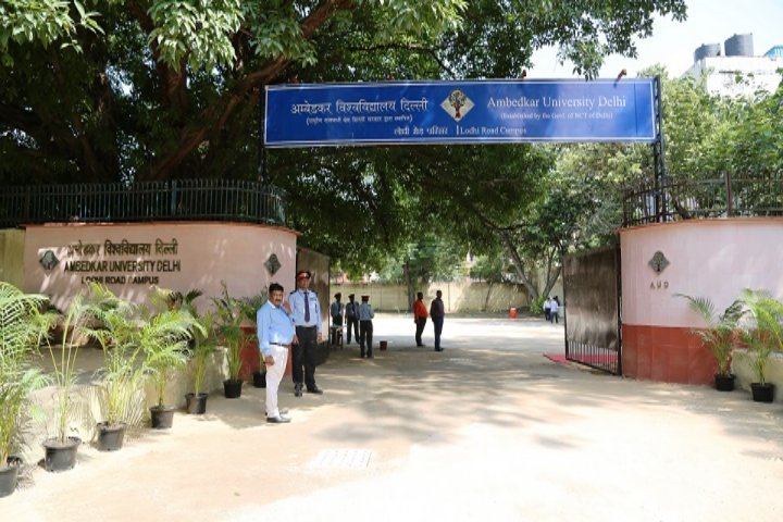 https://cache.careers360.mobi/media/colleges/social-media/media-gallery/1114/2018/9/22/Entrance Gate of Bharat Ratna Dr BR Ambedkar University Delhi_Campus-View.jpg